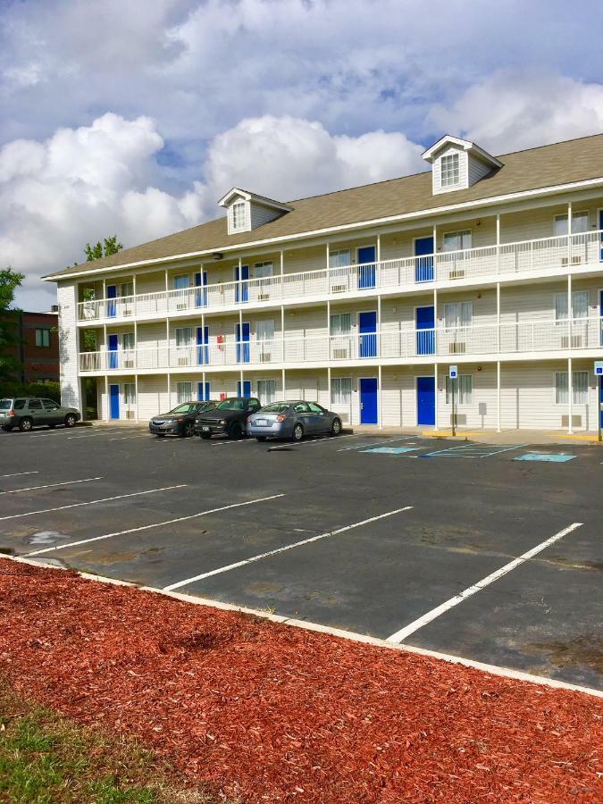 Intown Suites Extended Stay North Charleston Sc - Rivers Ave Kültér fotó